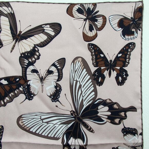 Authentic GUCCI Butterfly pattern scarf silk - Picture 3 of 6